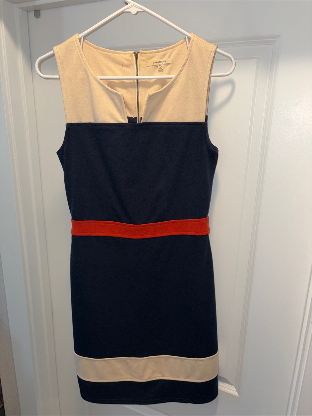 41 Hawthorn Navy and Cream Sheath Dress with Red Waist